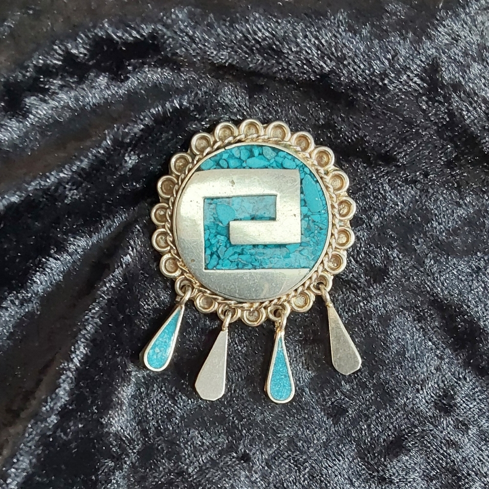 VINTAGE TRIBAL SILVER INLAID TURQUOISE INLAY BROOCH/PIN